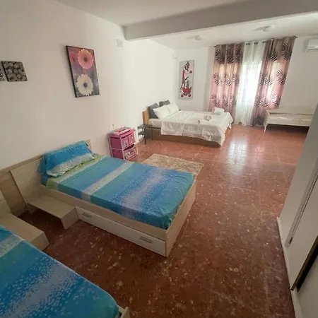 Petit Paradis 23 *
